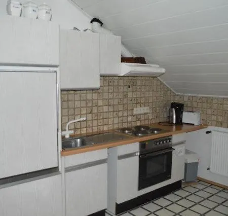 Almer Апартаменты Брилон